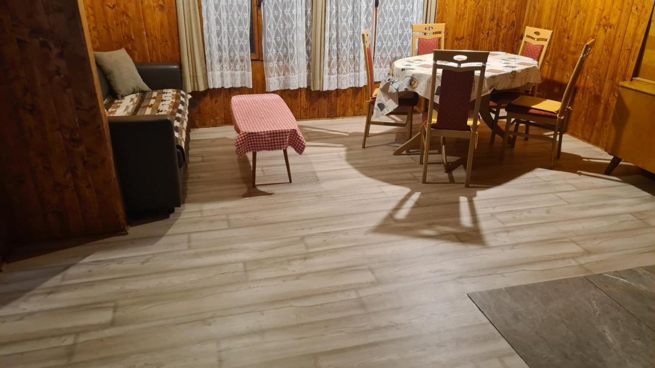 Slovak Cottage Near Bratislava In The Heart Of The Carpathians Modra Esterno foto