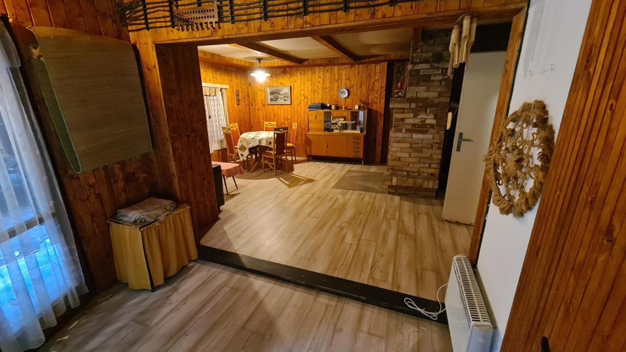 Slovak Cottage Near Bratislava In The Heart Of The Carpathians Modra Esterno foto